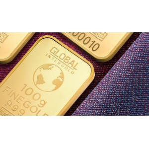 (黄金期货直播室)今年第50次创新高！金价冲破4465美元一年飙涨70% 央行、ETF资金涌入