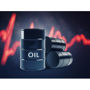 <strong>原油市场转折之年：过剩压力如乌云压顶 油价明年将迎寒冬还是曙光？</strong>