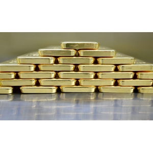 黄金期货直播网-黄金速递：金价阴跌不止，美元重压之下，短线交易者如何破局？